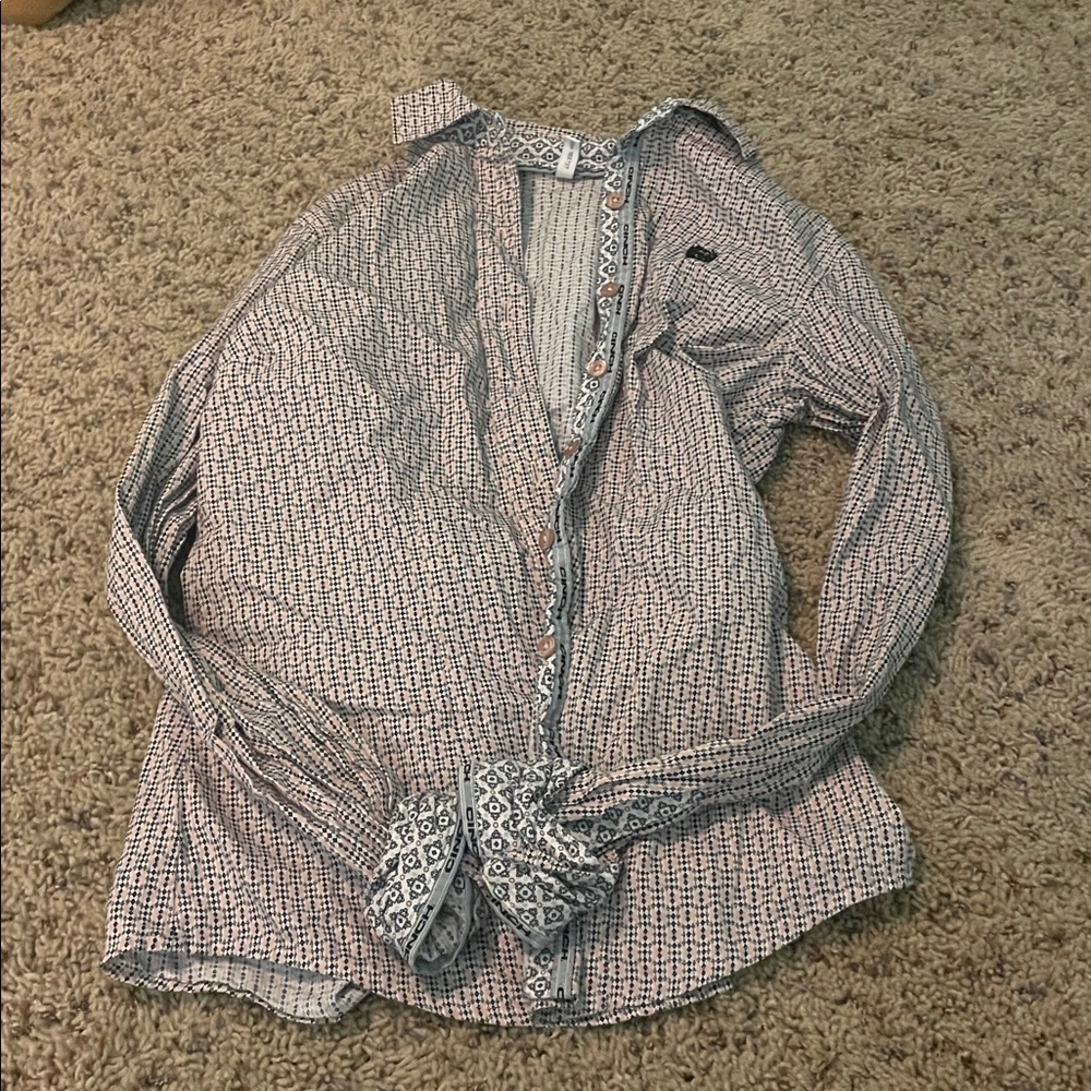 Cinch xs shirt